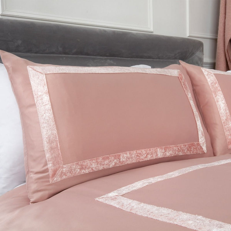 Sienna Crushed Velvet Border Pink Blush Duvet Set