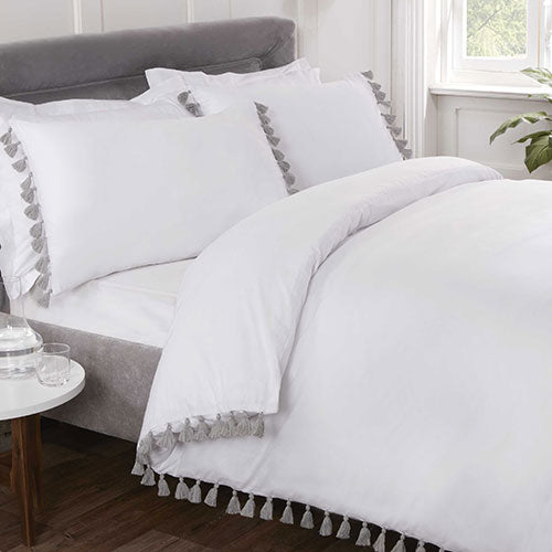 Luxury Tassel White Duvet Cover Set