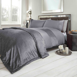 Sienna Glitter Velvet Silver Duvet Set