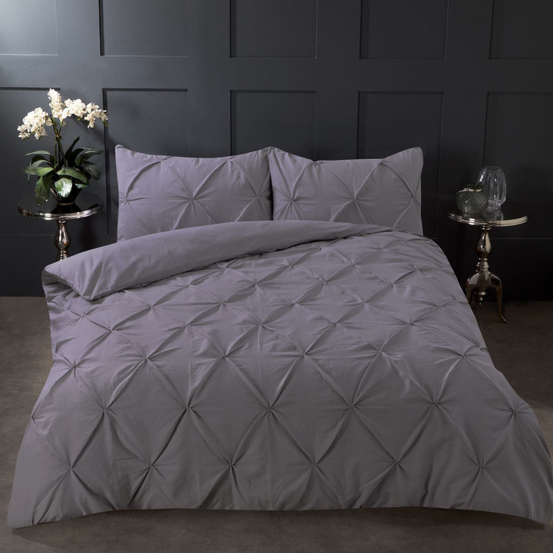 Highams Diamond Pintuck Pinch Pleat Charcoal Duvet Set