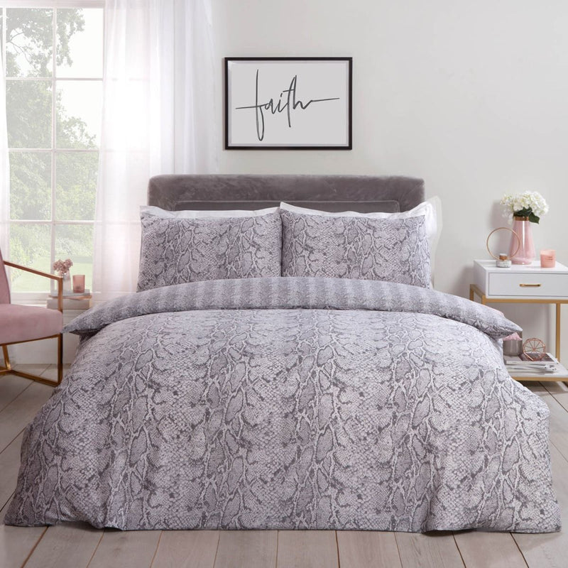 Snake Skin Design Print Silver Duvet Set