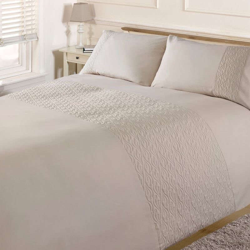 Brentfords Pinsonic Blush Cream Duvet Set