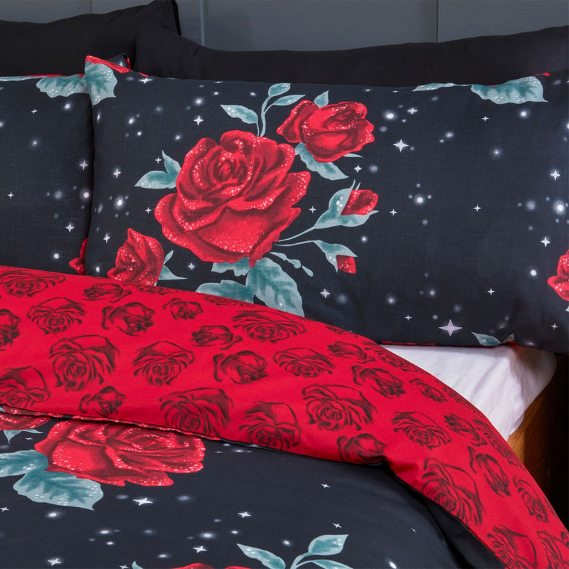 English Rose Design Black Red Duvet Set